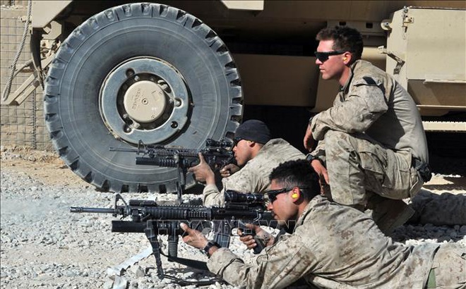 Binh sĩ Mỹ trong một buổi huấn luyện tại căn cứ quân sự ở tỉnh Helmand, Afghanistan. Ảnh: AFP/TTXVN