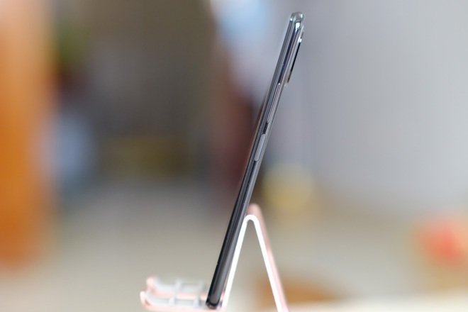 Trên tay Xiaomi Mi 11 Lite: Smartphone mỏng nhẹ và đáng mua nhất phân khúc dưới 7 triệu đồng - Ảnh 6. Trên tay Xiaomi Mi 11 Lite: Smartphone mỏng nhẹ và đáng mua nhất phân khúc dưới 7 triệu đồng - Ảnh 6.