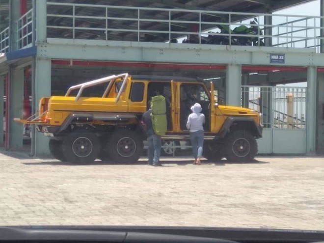 Hàng hiếm Mercedes 6 bánh triệu đô độc nhất Việt Nam: Hành tung bí ẩn! - Ảnh 2.