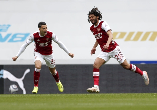 Newcastle 0-2 Arsenal: Aubameyang ghi điểm - Ảnh 2.