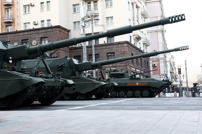 Choáng ngợp quân đội Nga diễn tập chuẩn bị lễ duyệt binh Ngày Chiến thắng - Ảnh 3.