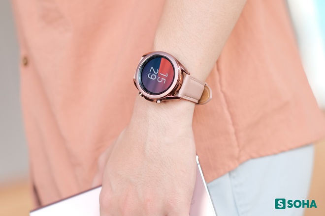Nếu không dùng iPhone thì đâu là chiếc smartwatch đáng mua nhất cho bạn? - Ảnh 1. Nếu không dùng iPhone thì đâu là chiếc smartwatch đáng mua nhất cho bạn? - Ảnh 1.