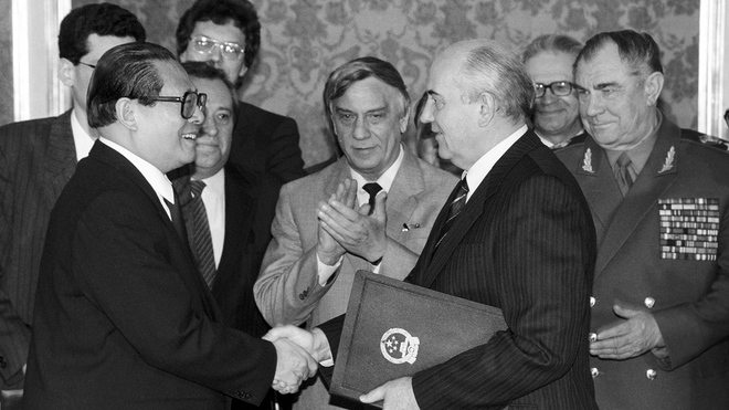 Gorbachev cho không Bắc Kinh đảo của Liên Xô và thỏa thuận vẽ lại biên giới bí mật với TQ - Ảnh 4.