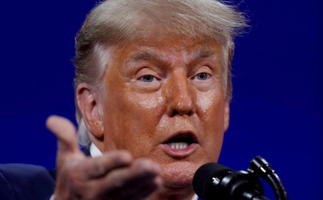 Cựu Tổng thống Donald Trump bị kiện vì việc ông sử dụng các thuật ngữ khiến bạo lực gia tăng đối với người Mỹ gốc Á. Ảnh: Reuters