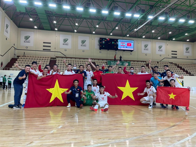 Hồ Văn Ý, thủ thành ờ mây zing giúp futsal Việt Nam giành vé đi World Cup - Ảnh 4.