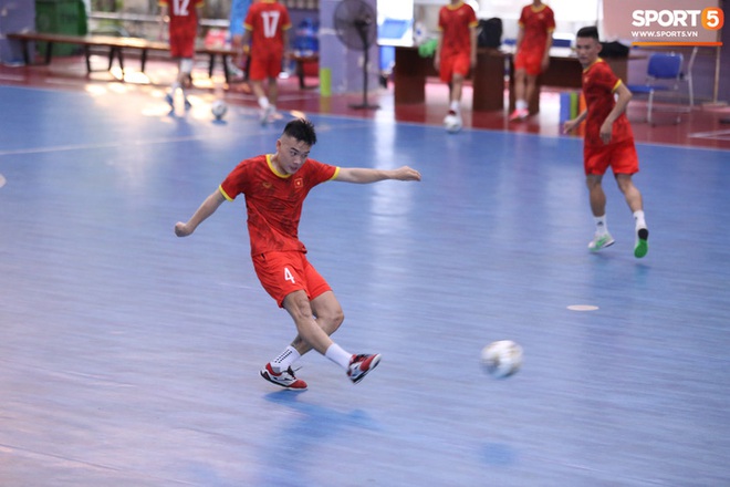 Người ghi bàn thắng đưa tuyển Việt Nam giành vé đi Futsal World Cup 2021 là ai? - Ảnh 4.