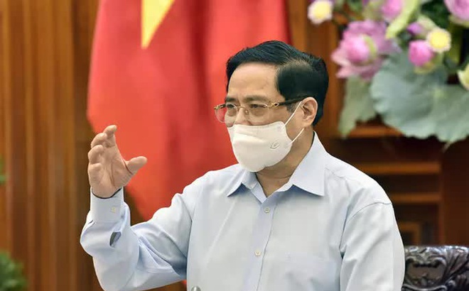 Thủ tướng Phạm Minh Chính gửi thư khen "chiến sĩ áo trắng" trên trận chiến chống Covid-19