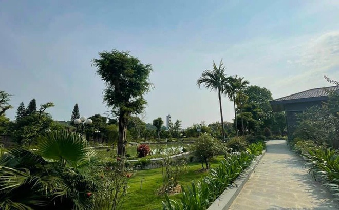 Một nhà vườn ở Lương Sơn (Hòa Bình) đang cần bán với giá 19,5 tỷ đồng.