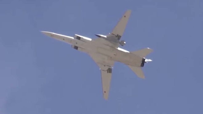 Tu-22M3 oanh tạc Syria: Nga gửi lời chào 49 năm, NATO-Israel chuẩn bị đón nhà vua trở lại? - Ảnh 2.