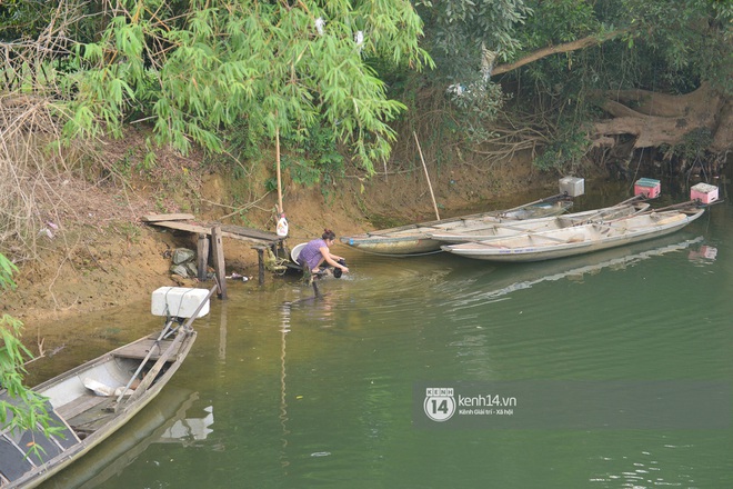 Chủ tịch xã vùng lũ ở Quảng Bình: Đời sống ở đây ổn định rồi, NS Hoài Linh nên tăng cường số quà này về những vùng dịch Covid-19 - Ảnh 8.