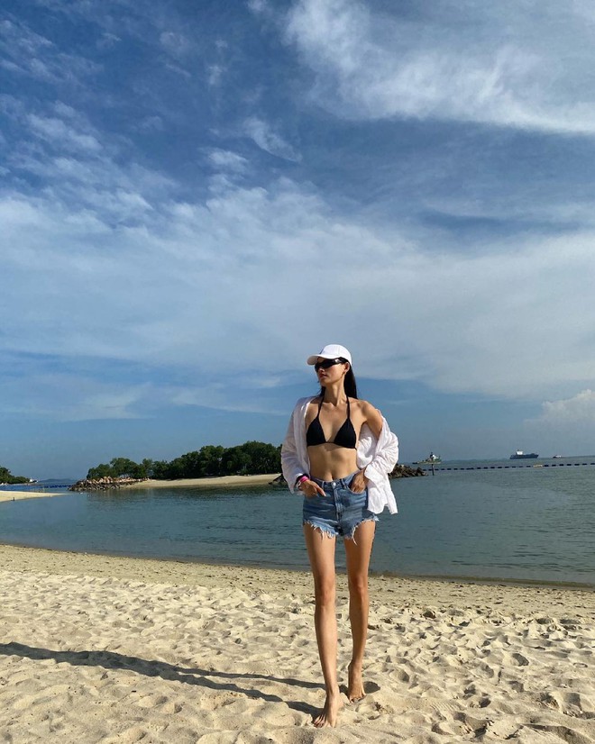 Siêu mẫu Tuyết Lan ngày càng nóng bỏng sau ly hôn chồng Việt kiều - Ảnh 2. Siêu mẫu Tuyết Lan ngày càng nóng bỏng sau ly hôn chồng Việt kiều - Ảnh 2.