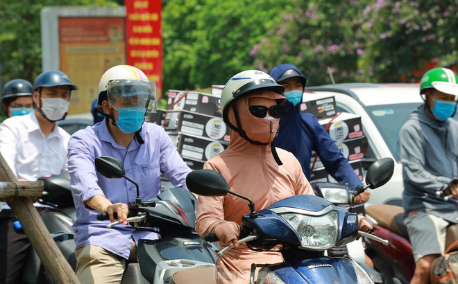 Các tỉnh miền Bắc và miền Trung bước vào 3 ngày nắng nóng nhất từ đầu mùa. Ảnh: Trọng Tài