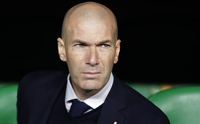 Zidane lần thứ 2 chia tay Real trước thời hạn hợp đồng.