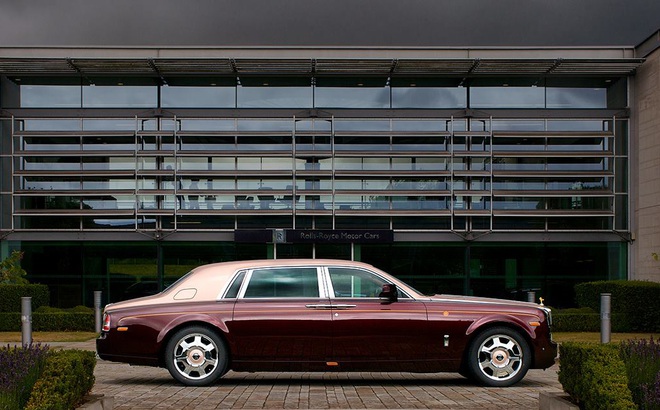 Yes It is possible to book a Rolls Royce limo in Washington DC 