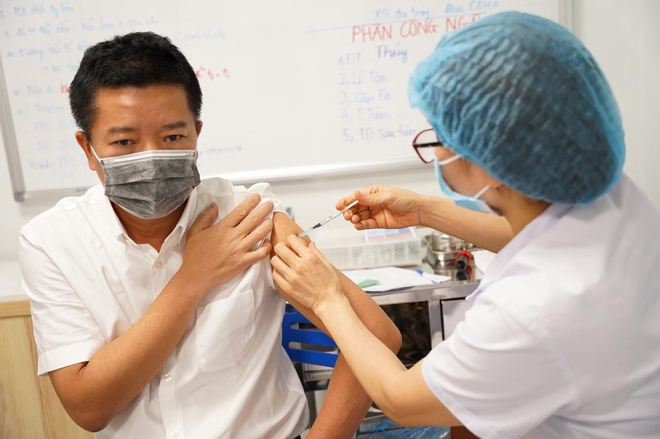 Sáng 4/5: Việt Nam đã tiêm chủng vắc xin phòng COVID-19 cho hơn 539.000 người - Ảnh 1.