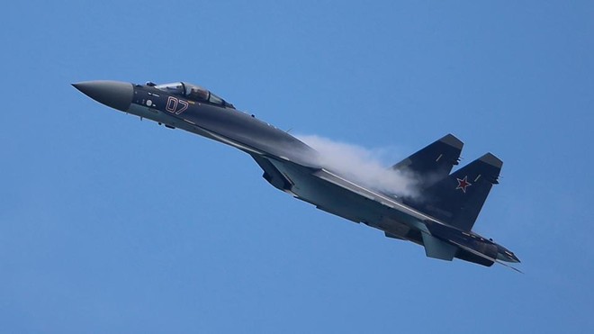 Ác mộng mà Su-35 Nga khiến F-22 của Mỹ “bạt vía” nơi biên giới - Ảnh 2.