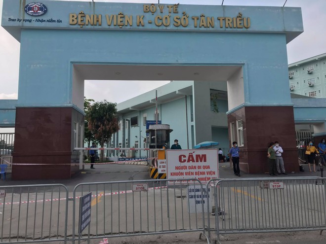 Thứ trưởng Bộ Y tế thông tin chi tiết ca F0 đầu tiên lây Covid-19 cho 9 ca khác ở Bệnh viện K Tân Triều - Ảnh 4.