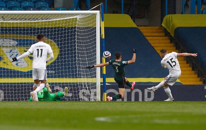 Leeds Utd 3-1 Tottenham: Hy vọng tan biến - Ảnh 2.