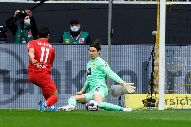 Đánh bại Leipzig 3-2, Borussia Dortmund giúp Bayern Munich đóng hòm Bundesliga - Ảnh 1.