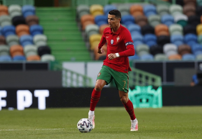 Bruno Fernandes và Ronaldo tỏa sáng, Bồ Đào Nha thắng đậm Israel - Ảnh 1.