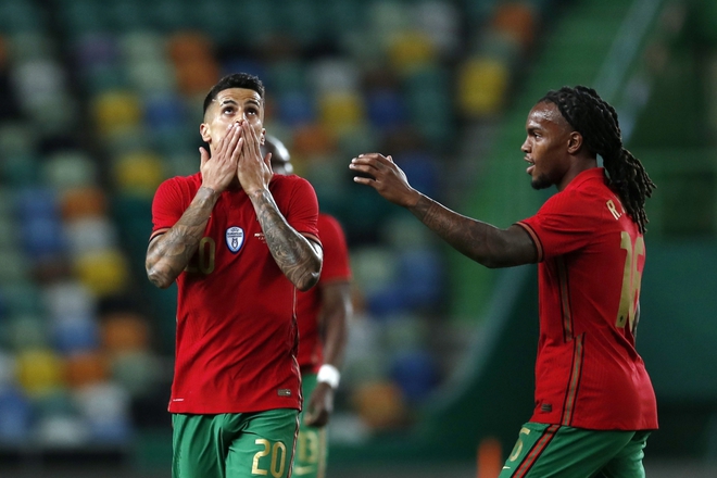 Bruno Fernandes và Ronaldo tỏa sáng, Bồ Đào Nha thắng đậm Israel - Ảnh 3.