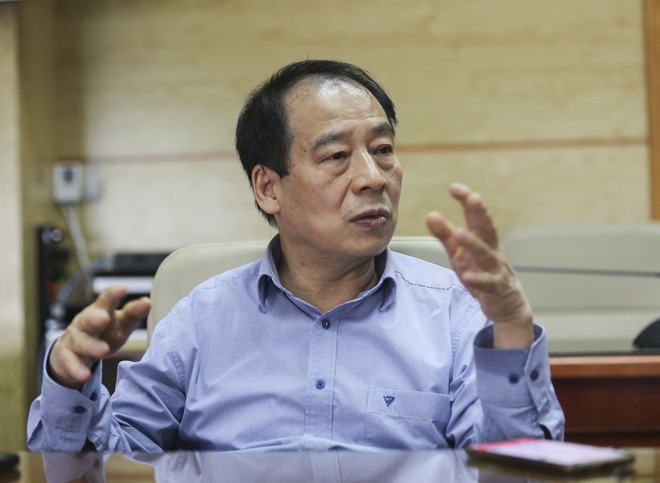 PGS Trần Đắc Phu: Đừng để “đốm lửa” thành “đám cháy”. Nếu số ca Covid-19 ở Việt Nam lên tới 10.000, thiệt hại kinh tế rất lớn! - Ảnh 2. PGS Trần Đắc Phu: Đừng để “đốm lửa” thành “đám cháy”. Nếu số ca Covid-19 ở Việt Nam lên tới 10.000, thiệt hại kinh tế rất lớn! - Ảnh 2.