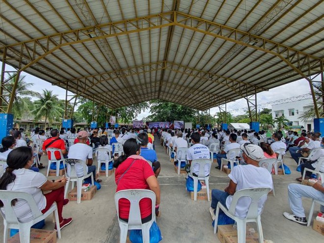 Nông thôn Philippines trả giá đắt vì phớt lờ cảnh báo COVID-19 - Ảnh 3.