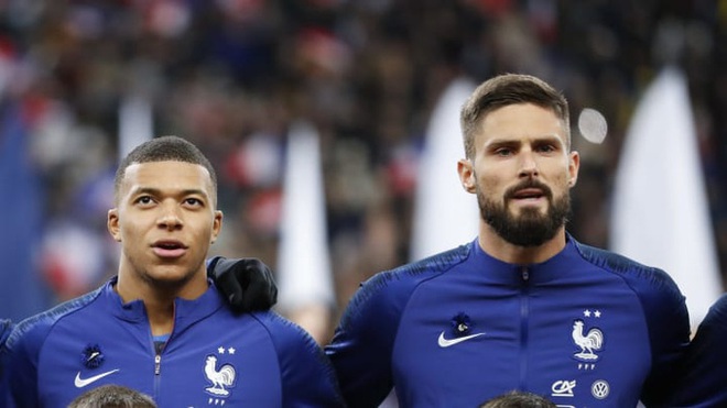 Drama tuyển Pháp tiếp diễn: Mbappe ám chỉ Giroud bép xép - Ảnh 2.