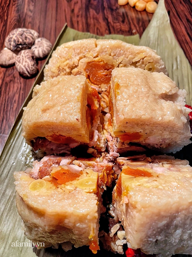 Tết Đoan Ngọ tại lò bánh Bá trạng của người Hoa lâu đời nhất Sài Gòn, một cặp bánh có giá lên tới 1 triệu đồng mà cả năm chỉ được ăn duy nhất 1 lần! - Ảnh 13.