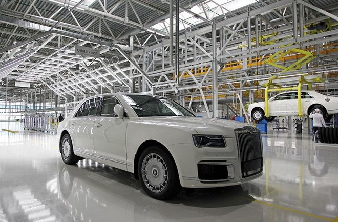 Được Putin đích thân quảng bá, Nga bắt đầu sản xuất Aurus Senat để thách thức Bentley, Rolls Royce - Ảnh 1.