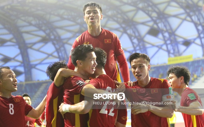 Tờ Alroeya cho rằng tuyển Việt Nam không nằm ở top đầu châu lục nhưng mạnh hơn các đối thủ trước của UAE