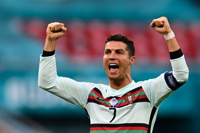 Người Argentina chia rẽ sâu sắc vì cú đúp của Ronaldo ở Euro 2021 - Ảnh 2.