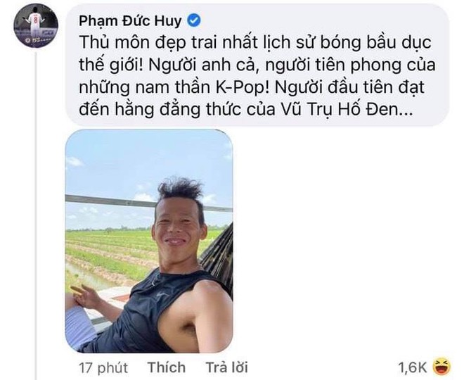 Ông hoàng content mới, thủ môn Bùi Tấn Trường: Chỉ một khoảnh khắc khiến MXH xôn xao - Ảnh 2. Ông hoàng content mới, thủ môn Bùi Tấn Trường: Chỉ một khoảnh khắc khiến MXH xôn xao - Ảnh 2.