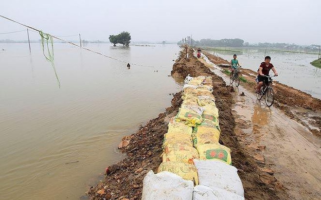 Hà Nội từng gặp sự cố úng ngập diện rộng khi xảy ra lũ trên sông Bùi tháng 7/2018. Ảnh minh hoạ: Trường Phong