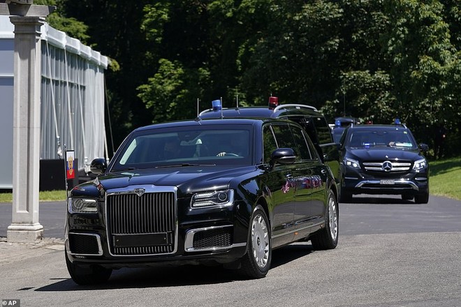 Siêu xe “Quái thú” của ông Biden và “Rolls Royce Nga” của ông Putin: Xe nào vượt trội hơn? - Ảnh 7.