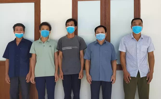 5 người dân phá rừng bị khởi tố, bắt tạm giam