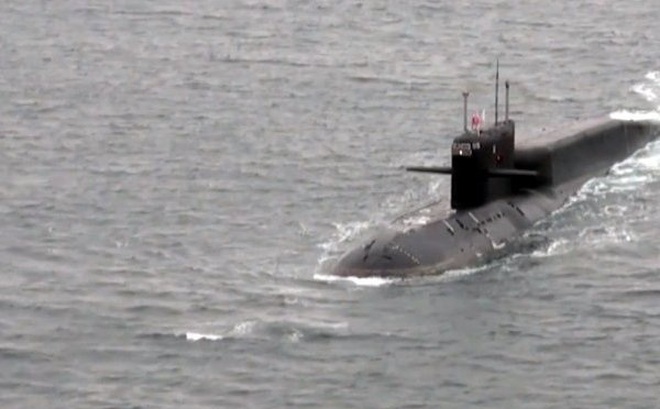 Máy bay săn tàu ngầm Mỹ nỗ lực đuổi tàu ngầm Nga tránh xa 3 tàu đổ bộ.