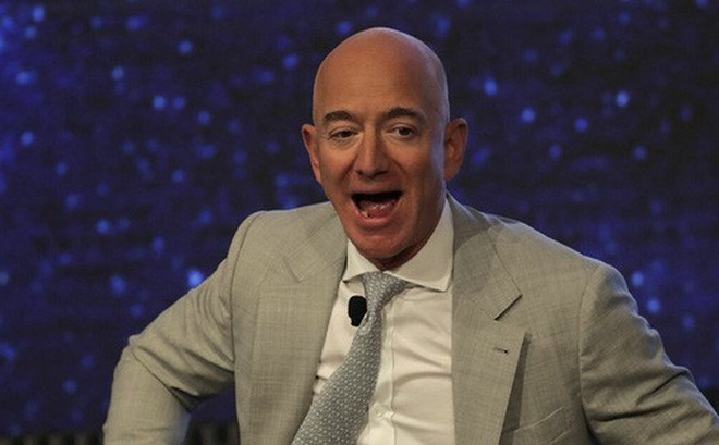 Tỉ phú Jeff Bezos. Ảnh: AP Photo