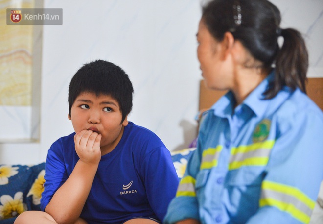 Chuyện chưa kể về công nhân thu gom rác bị nợ lương ở Hà Nội: Tôi đã chuẩn bị tâm lý nghỉ việc để đi chăn bò - Ảnh 12.