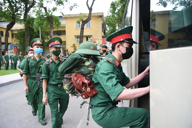 TIN VUI CHỐNG COVID 3/6: Ba lô tiền đeo ngược của Quyền Linh và vũ khí chữa ngất - Ảnh 3.