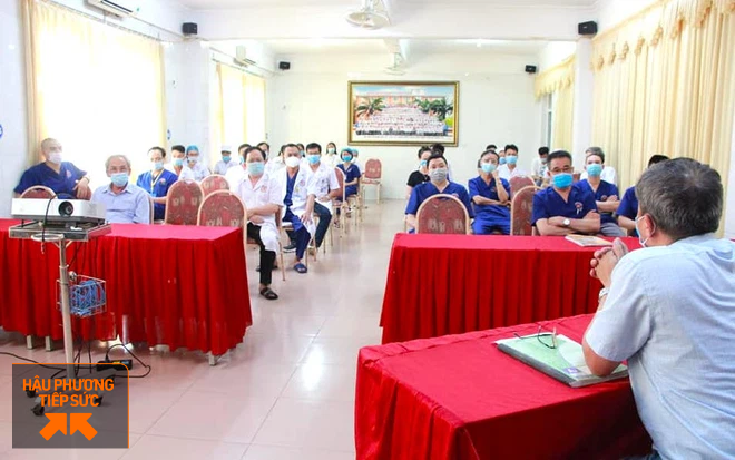 Cả trăm bác sỹ Nghệ An tha thiết xin được lên đường ra Bắc Giang chi viện chống dịch Covid-19 - Ảnh 1.
