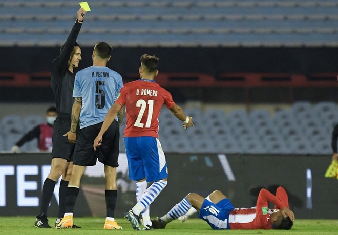 Suarez tịt ngòi, Uruguay hòa không bàn thắng với Paraguay - Ảnh 4.