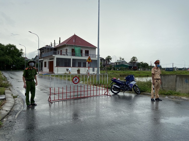 TP. HCM phát hiện thêm 10 ca mắc mới; Nhiều người sợ hãi Covid-19 không dám đi viện, đến khi nguy kịch không thể cứu chữa - Ảnh 1.