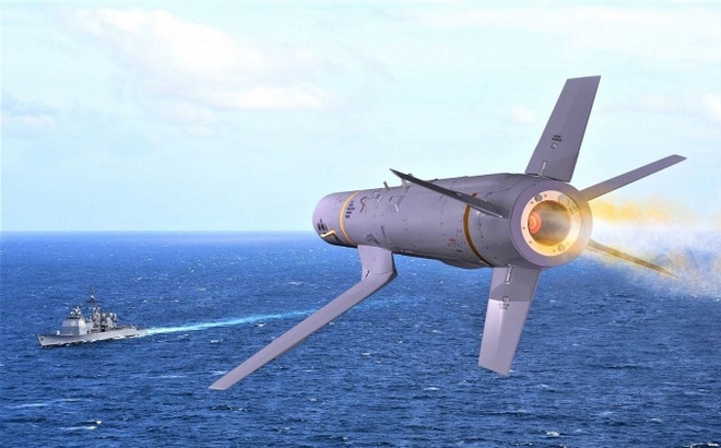 Tên lửa không đối hạm AGM-84D Harpoon là sát thủ diệt hạm đáng sợ nhất thế giới. Nguồn: huanqiu.