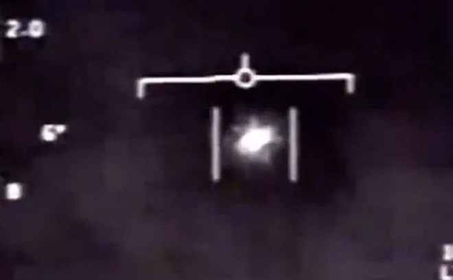Các video về UFO có thể cho thấy Trung Quốc và Nga đang thử nghiệm vũ khí '"siêu thanh"