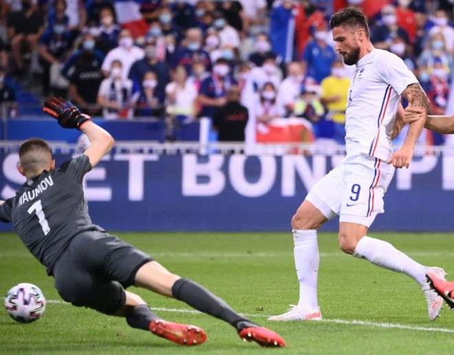 Giroud lập cú đúp trong ngày Benzema dính chấn thương, Pháp thắng trận giao hữu cuối trước Euro - Ảnh 13.