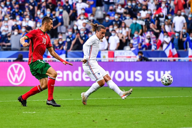 Giroud lập cú đúp trong ngày Benzema dính chấn thương, Pháp thắng trận giao hữu cuối trước Euro - Ảnh 9.