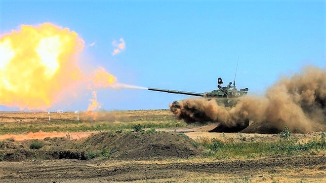 Soi sức mạnh của “báo thép” T-72B3 Nga điều về trấn giữ Crimea - Ảnh 1.