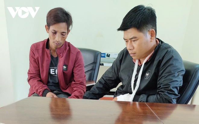 Hai đối tượng Bùi Văn Hóa và Trần Văn Hiền bị bắt sau khi gây án.