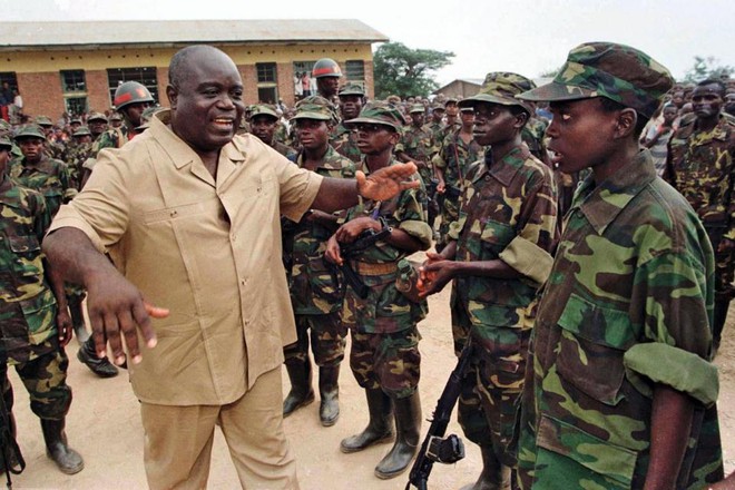 Cận vệ bước vào, rút súng bắn tử vong vị Tổng thống quốc gia châu Phi - Ảnh 1.